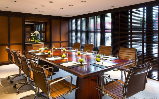 Hotel Barsey by Warwick