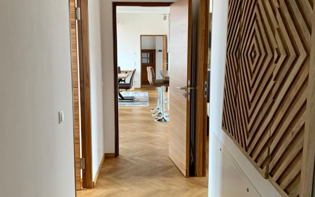 Modernes Apartment An der Frauenkirche II