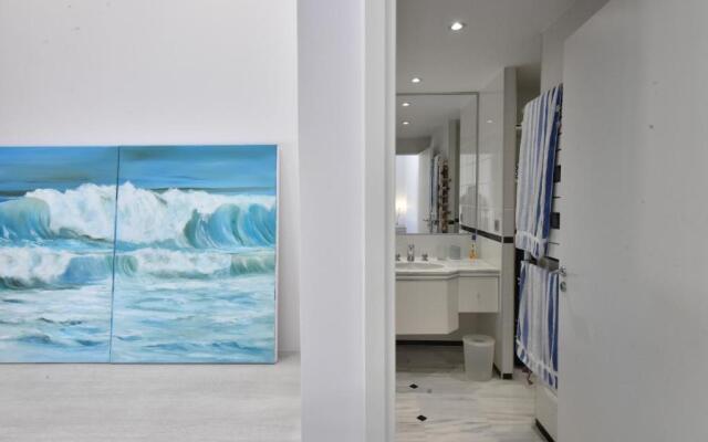 PERFECT 3 bedrooms with huge terrace and swimming pool