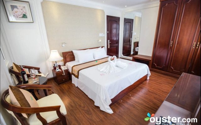 Orange Hotel