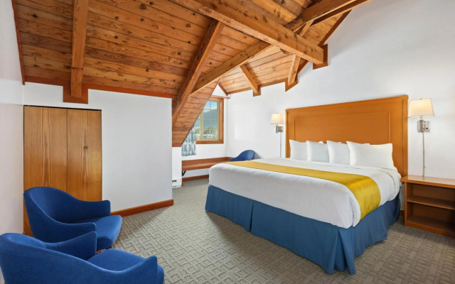 Canadian Princess Lodge & Marina