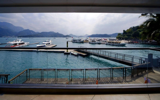 Spa Home Sun Moon Lake Luxury Lakeside Hotel
