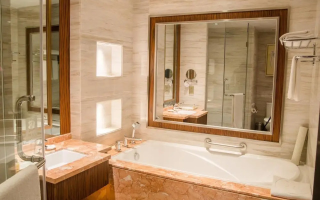 Ramada Plaza Huizhou East