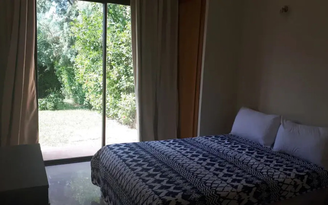 Apple Villa 33