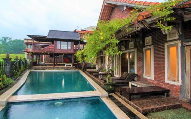 Uma Shanty Near to Lempuyang