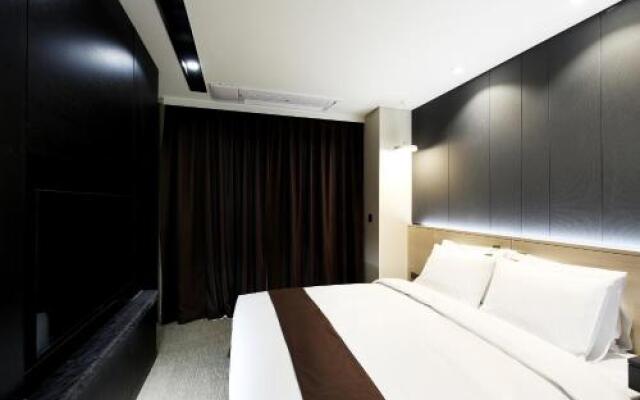 Hotel K