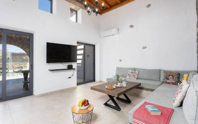 La Casa Di Pietre 2 in Rhodes