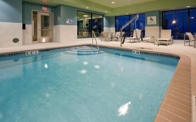 Holiday Inn Express Roseville-St. Paul by IHG