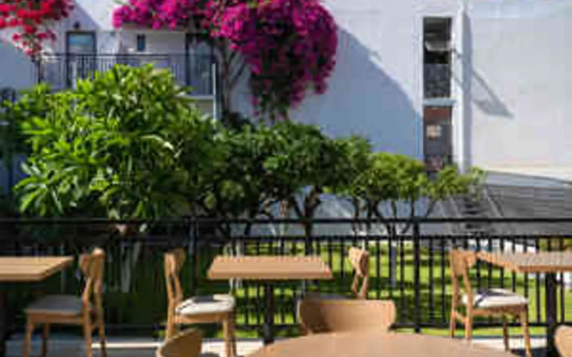 Malia Holidays Hotel