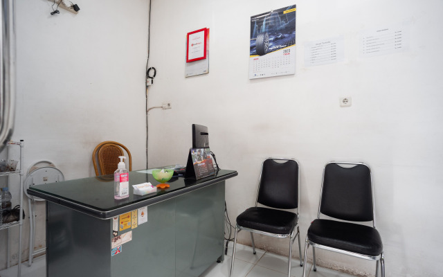 RedDoorz @ Jalan Bangau Palembang