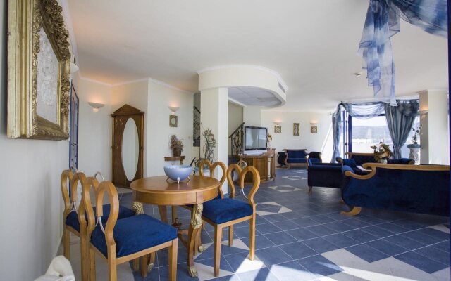 Chaika Beach Resort