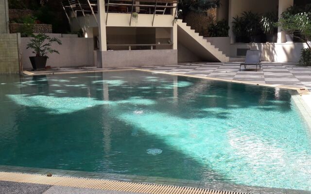 The Green Golf Residence Condominium