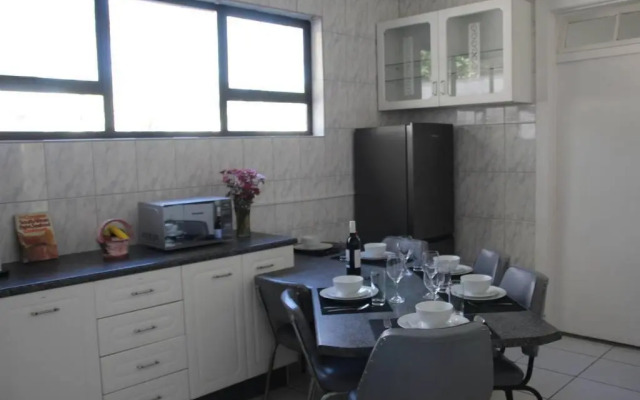 3 on 5: Houghton 3 Bedroom Home