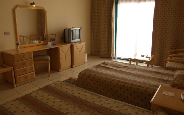 Sharm Cliff Resort