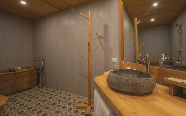 Le Champ Tu Le Resort Hot Spring & Spa