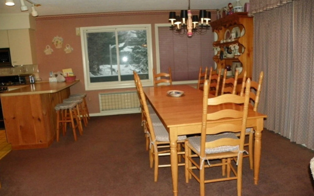 Private Home Close to Loon Mountain, Sleeps Families up to 14! - Cb127l