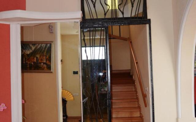 Guest House Tbilisi2014