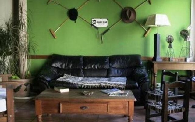 V&S Hostel Club