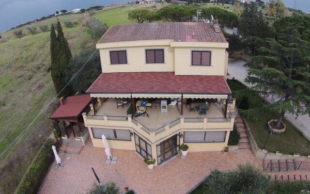 Bed and Breakfast La Corte degli Ulivi