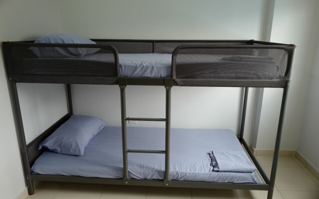 Pangsapuri Suria Kota Damansara by Friend – Guest Rooms – Petaling Jaya