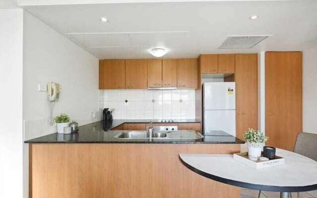 Palazzo Colonnades by Coastal Letting Co