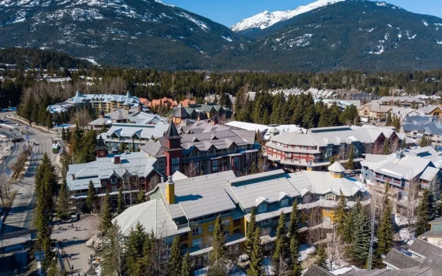 Whistler Blackcomb VR at Town Plaza