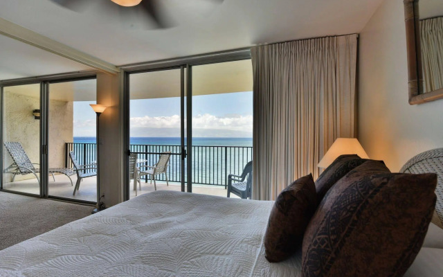 Hololani Resort