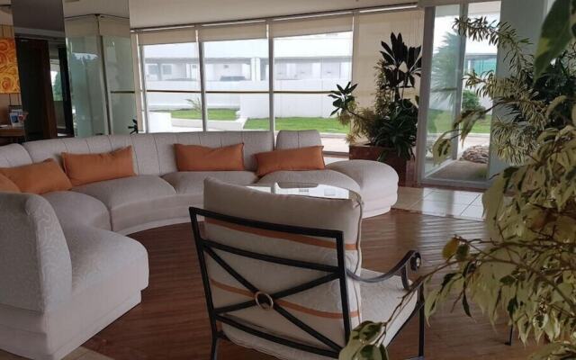 Dpto 6 personas FRENTE AL MAR-