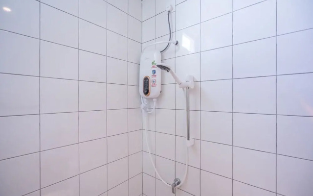 Oyo Home 89600 Marvelous 3Br Imperio