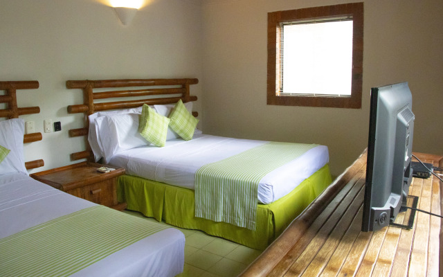 Hotel Girardot Resort by On Vacation