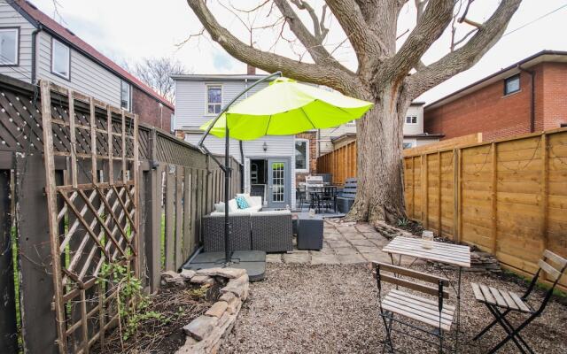 Leslieville Cozy & Bright Apt in Trendy Beaches