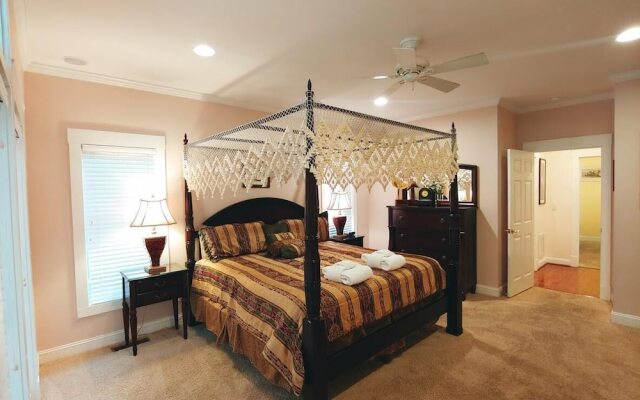 Luxurious Southern Belle 1 Beach Home