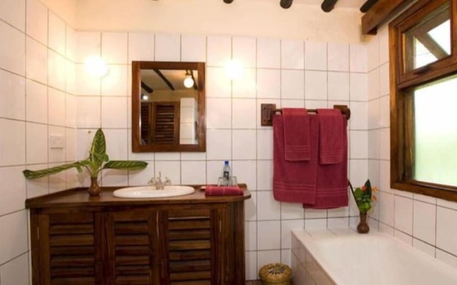 Moivaro Coffee Plantation Lodge
