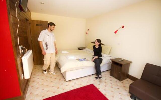 Cashel Holiday Hostel