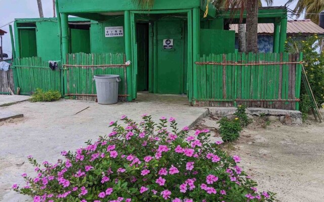 Cabins on paradise San Blas island