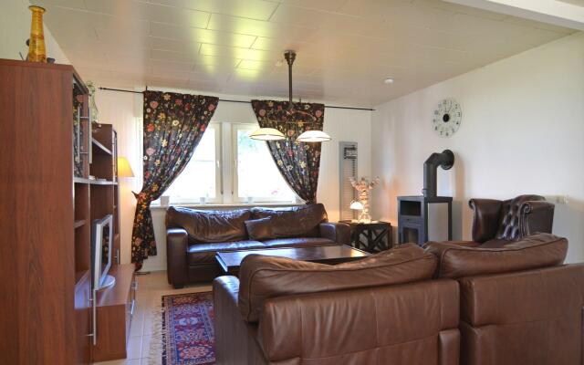 Cozy Holiday Home in Hildfeld with Private Garden