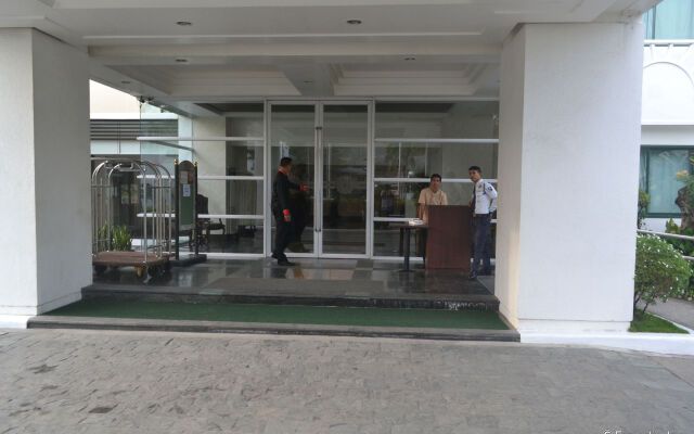 East Asia Royale Hotel