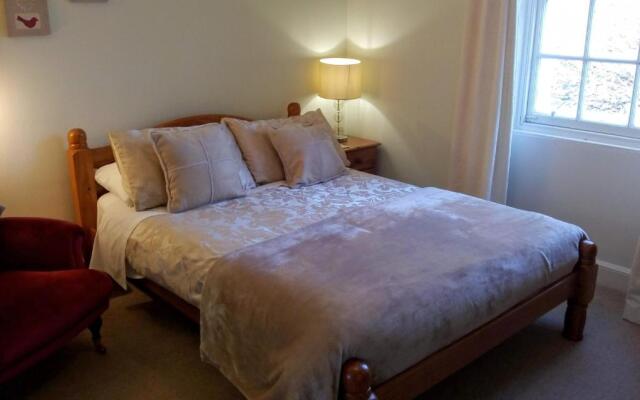 Elibank House Apartment