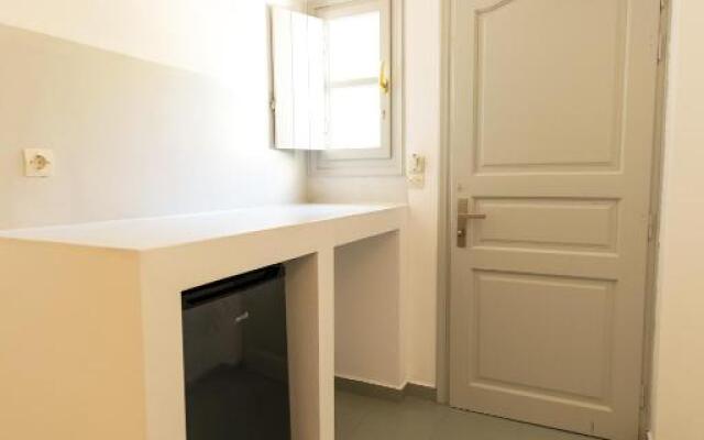 V Angelo Apartment