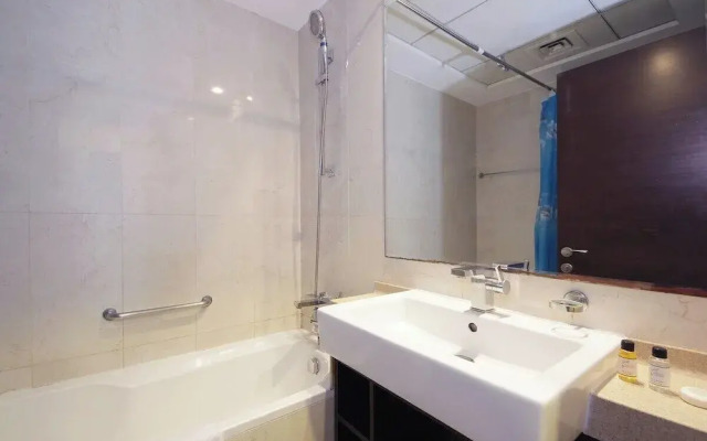 Silk Valley - Ample Studio near The Walk