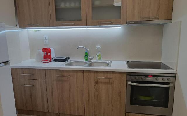 59 Apartment Central Square Kalamata & Parking