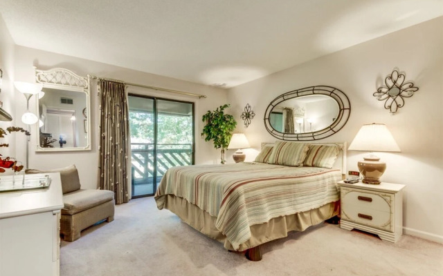 Heron Pointe B-9