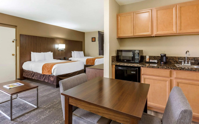 Comfort Suites at Sabino Canyon