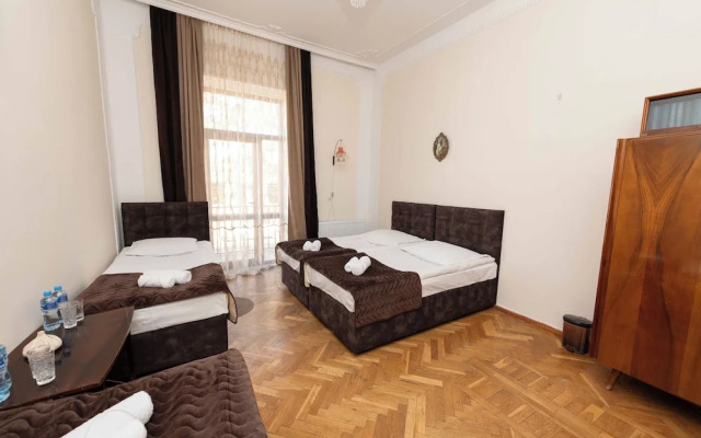Anna's Guest house