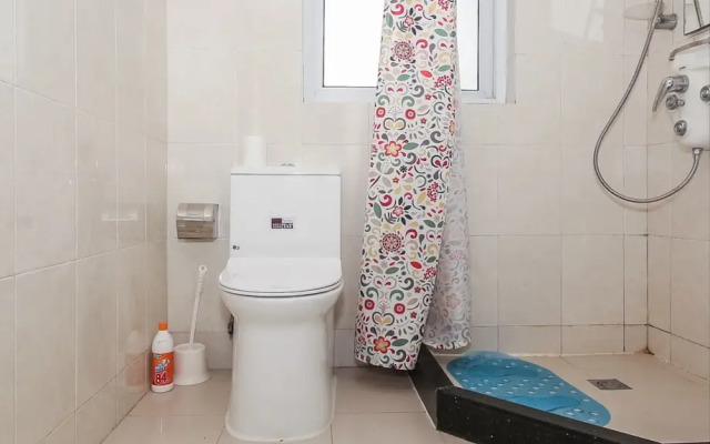 iFamily Apartment Hongfeng Branch