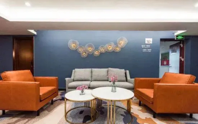 Huzhou Mansion Hotel (Clothes Street)