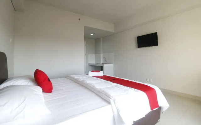 RedDoorz Apartment near Summarecon Mall Serpong