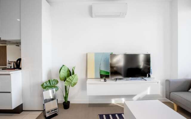 Lovely Home Close To South Cross Designer Apartment