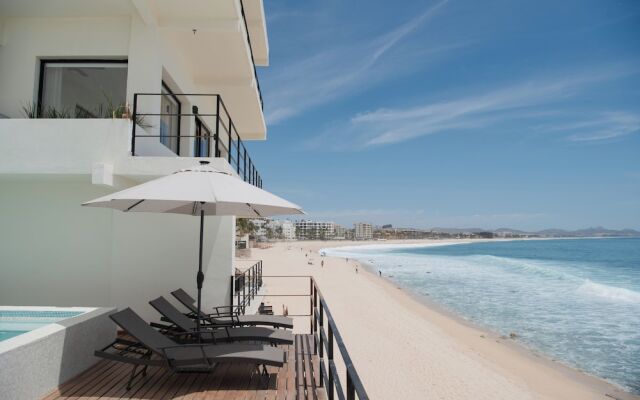 Cabo Break Hotel