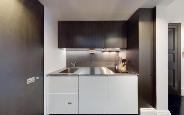 Luxury Suite in Cadogan Square 1